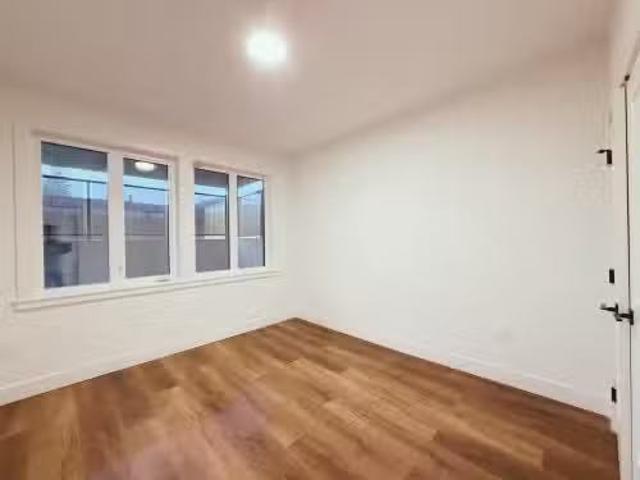 Basement 16676 17A Avenue, Surrey, BC, V3Z 0T3 house for lea.