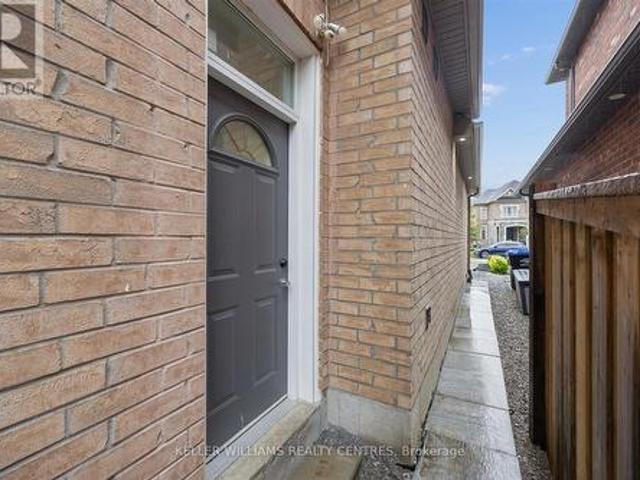 Basement 2 277 Gibson Circle, Bradford West Gwillimbury, ON, L3Z 0X2 house for lease | Listing ID N13732 | Royal LePage