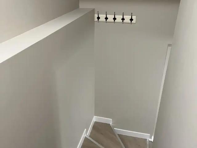 basement in a luxury and quiet area in Airdrie