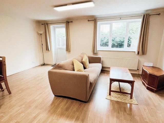 Basevi Way, London, SE8 3 bed terraced house to rent £3,100 pcm £715 pw