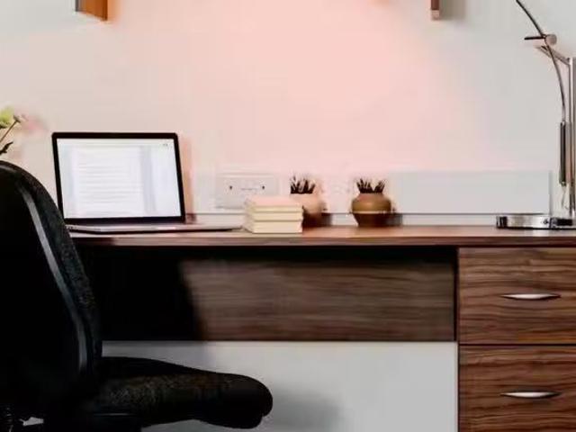 Basic Bigger Studio