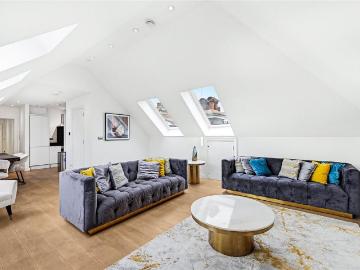 Basil Mansions, Basil Street. 2 bed apartment to rent £8,667 pcm £2,000 pw