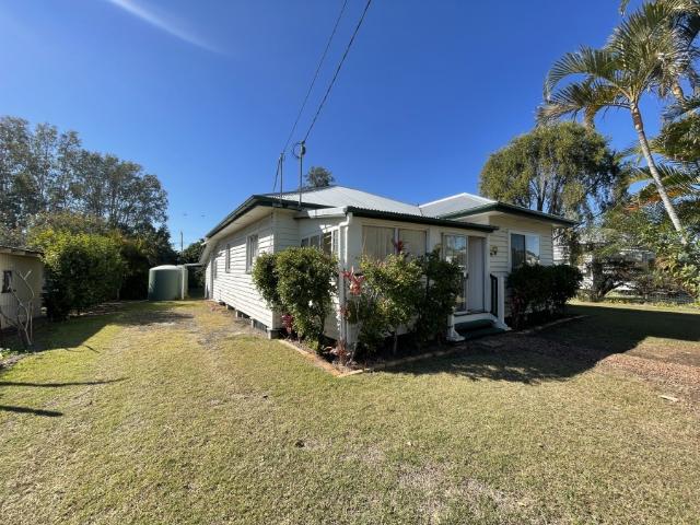 Basin Pocket, 39 Deacon St