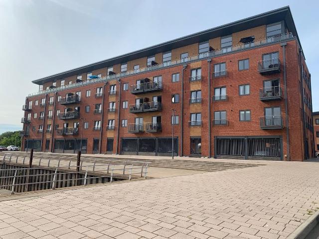 Basin Road, Worcester WR5, 2 bed flat to rent, £1,250 pcm | PrimeLocation