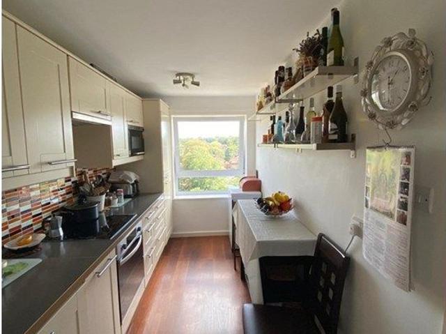 Basinghall Gardens, Sutton SM2, 2 bed flat to rent, £1,750 pcm | PrimeLocation