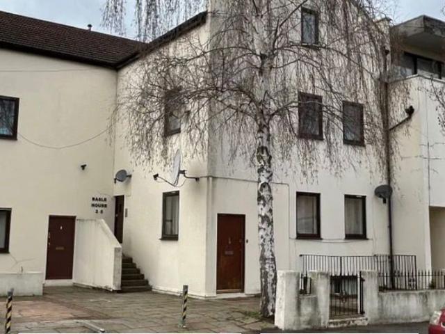 Basle House Albert Square, Stratford E15, 1 bed flat to rent, £1,500 pcm | PrimeLocation