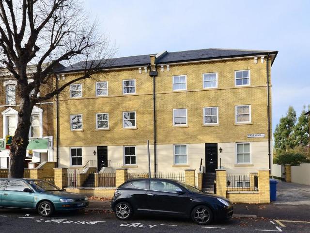 Bass Mews, East Dulwich, London, SE22 1 bed flat to rent £1,925 pcm £444 pw
