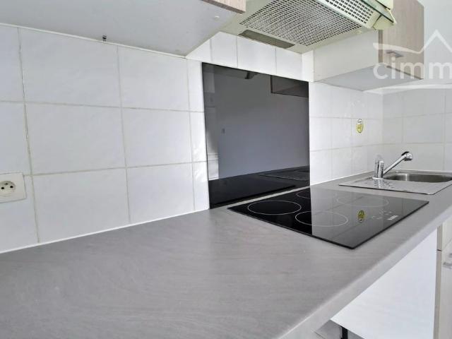 Bassan Location T3 avec terrasse