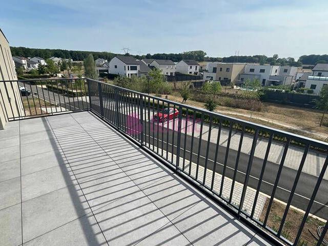 BASSE HAM RESIDENCE NEUVE F3 MEUBLE 2EME ETAGE TERRASSE PARKING