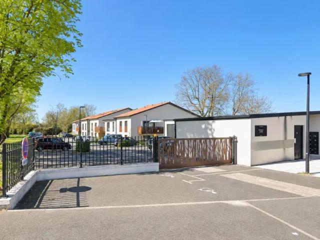 Bassens Appartement 1 pièce 30 m²