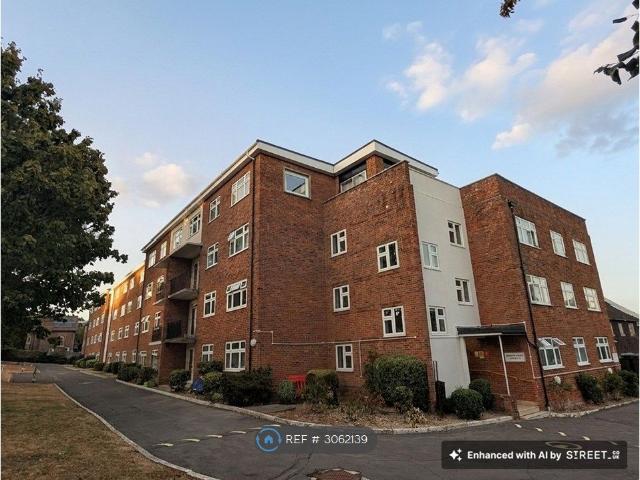 Bassett Court, Southampton SO16, 3 bed flat to rent, £1,500 pcm | PrimeLocation