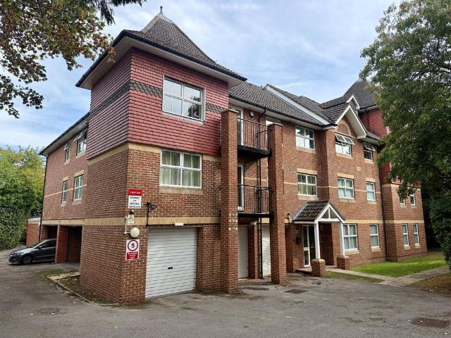 Bassett Crescent East, Hampshire SO16 1 bed flat to rent £700 pcm £162 pw