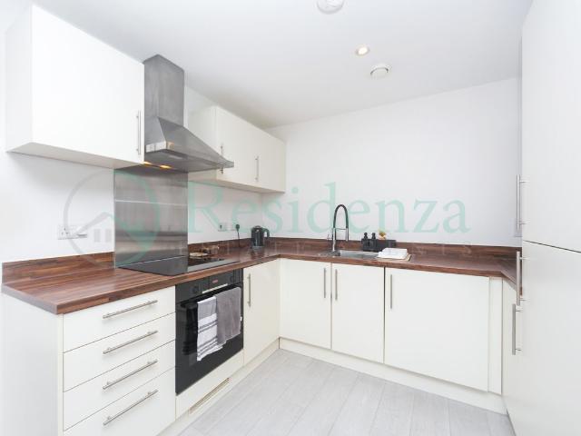 Bassett House, Durnsford Road, Wimbledon SW19, 2 bed flat to rent, £2,350 pcm | PrimeLocation