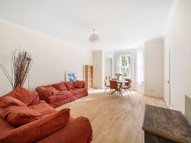 Bassett Road, London, W10 1 bed flat to rent £2,350 pcm £542 pw