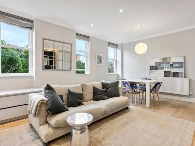 Bassett Road, London W10 2 bed flat to rent £3,600 pcm £831 pw