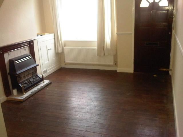 Bassett Street, Leicester LE3 2 bed terraced house to rent £895 pcm £207 pw