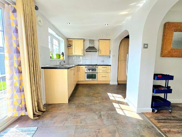 Bassett Way, Greenford