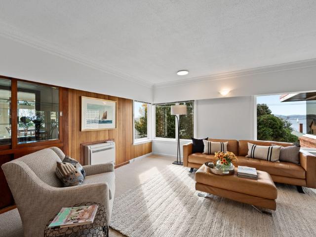 Battery Point Residence
