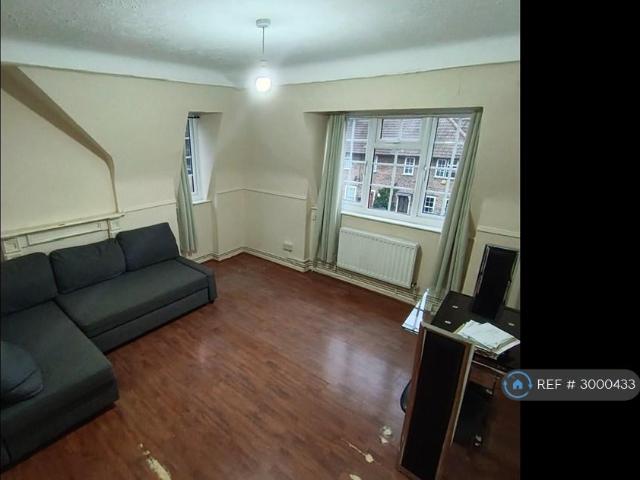 Battersby Road, London, SE6 3 bed flat to rent £2,000 pcm £462 pw