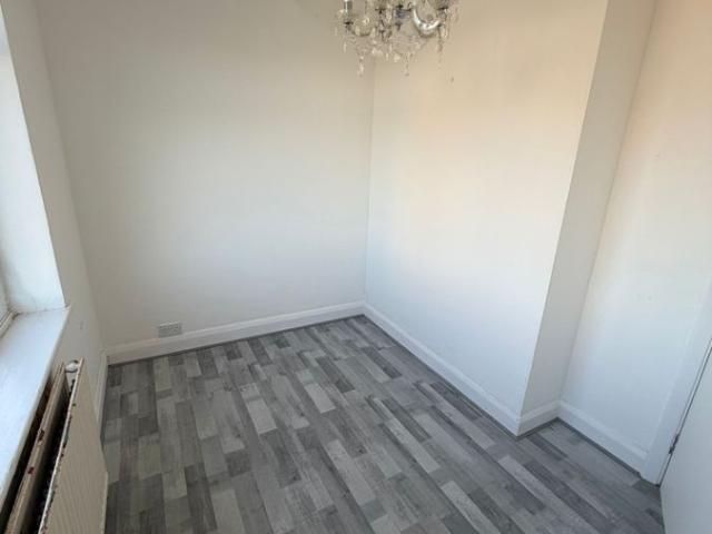 Battle Road, St Leonards On Sea TN37, 2 bed flat to rent, £975 pcm | PrimeLocation