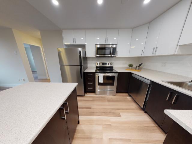 Battleford &amp  Glen Erin 6599 Glen Erin Tower Plan C Apartment for Rent