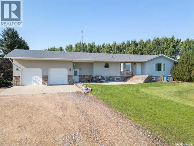 Battleford Equestrian Acreage, Battle River Rm No. 438, SK, S0M 0E0 house for sale | Listing ID SK046757 | Royal LePage