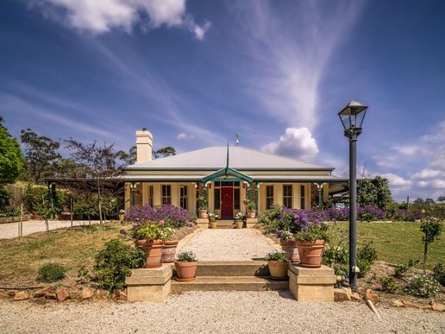 'Battunga Homestead'  Where Country Life, Creative Escape And Hospitality Share 86 Magical Acres