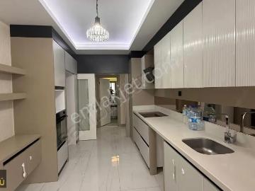 Batı Adliyesi Yakını Ara Katta Kiralık 3+1 Full Yapılı Daire