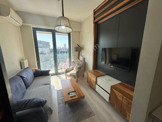 Batışehir Sitesi 1+1 Eşyalı Balkonlu Aylık Ödemeye Uygun Oturuma Hazır Daire