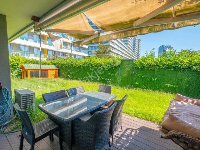 Batışehir'de Özel Bahçeli & Deck Kullanımlı Kiralık 2+1 Daire