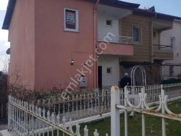 Batıkent Emlak'tan Uğur Mumcu Mah Köşe 3+1 Müstakil