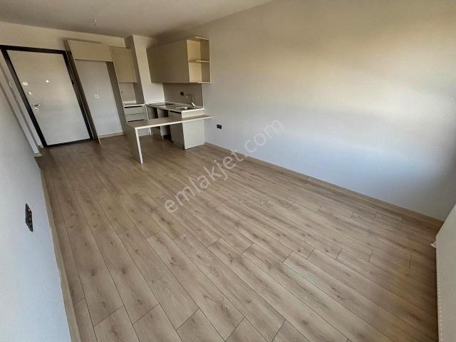 Batıkent Ergazi Mah Hıpodum Yanı Yeni Site İçi 1+1 Kiralık Daire