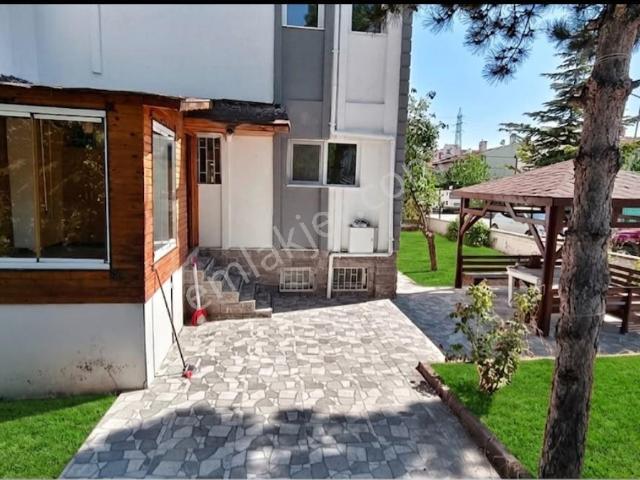 Batıkent İlkyerleşim Mah.köşe Başı Mustakil Satılık Tripx