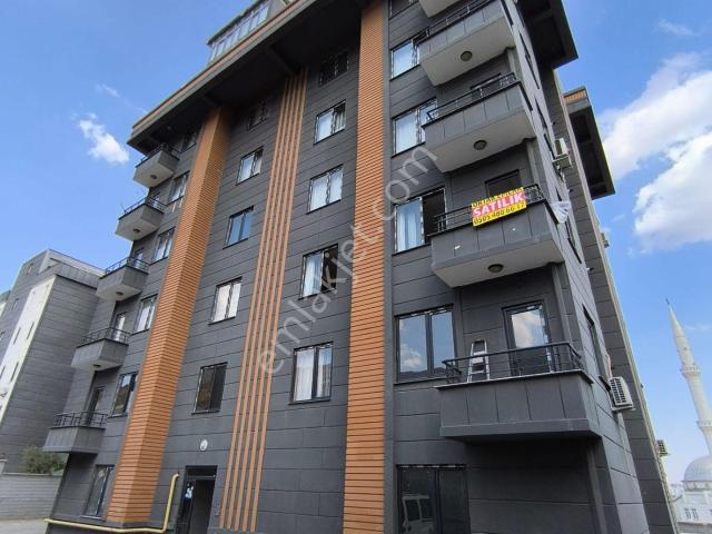 Batıkent Mahallesi'nde Geniş Ve Ferah Satılık Ara Kat 2+0 Sıfır Daire