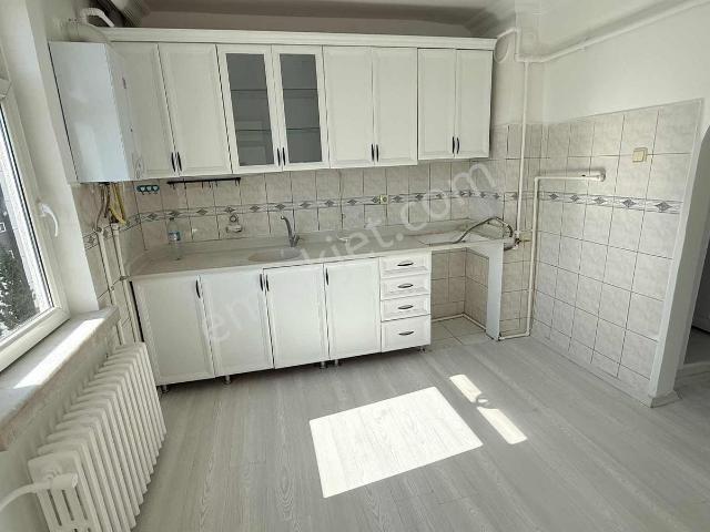 Batıkent Metro Fix Gross Ve Okulların Yanında Asansörlü Kiralık