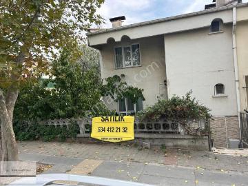Batıkent Metro İstasyonu 2 Dak. Mesafe Full Yapılı Köşe Triplex