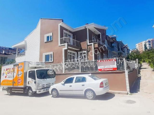 Batıkent Oleyis Sitesinde 3 Katlı Trıblex Villa