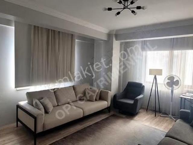 Batıkent'de Bahçeli Ara Kat Asansörlü Balkonlu Satılık 2+1 Daire