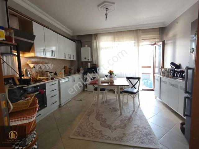 Batıkentte Site İçerisinde 3+1 Daire Ebv. Banyolu Özel Garaj