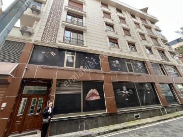 Batı Mahallesi Balkonlu Cadde Üzeri 3+1 Satılık Daire