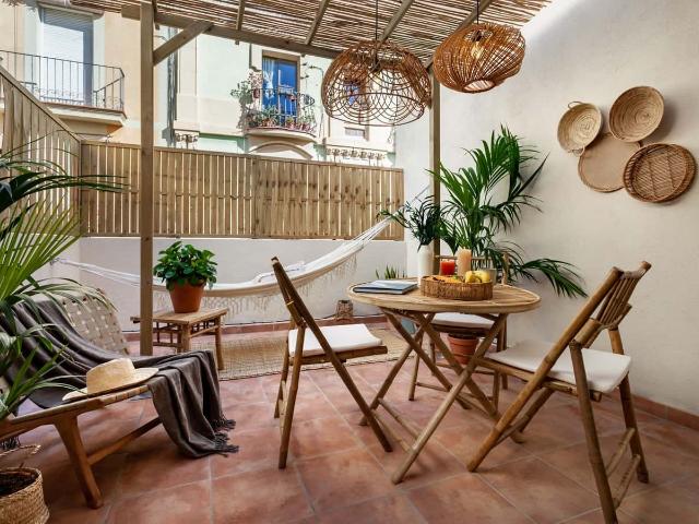 Batam 1 bedroom and terrace in Gràcia