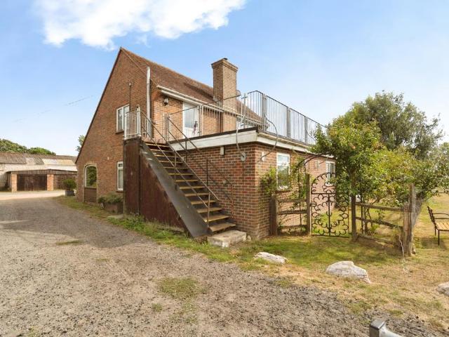 Batchmere Road, Batchmere. 2 bed flat to rent £1,550 pcm £358 pw