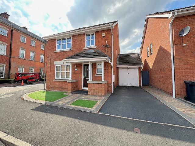 Batchelor Close, Stourbridge DY8, 4 bed detached house to rent, £1,700 pcm | PrimeLocation
