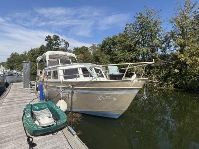 Bateau de plaisance 2 chambres à louer ? d?octobre à juin