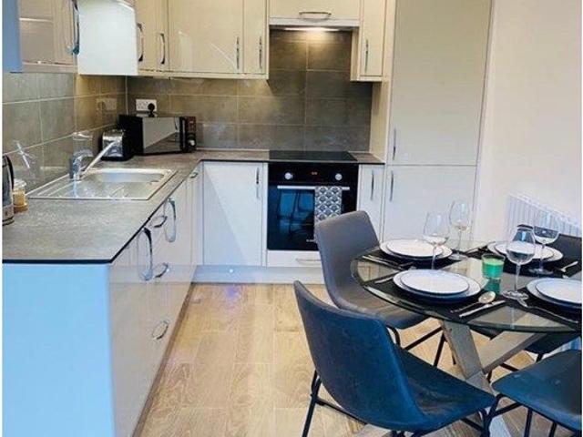 Bateman Mews, Cambridge CB2, 1 bed flat to rent, £1,950 pcm | PrimeLocation