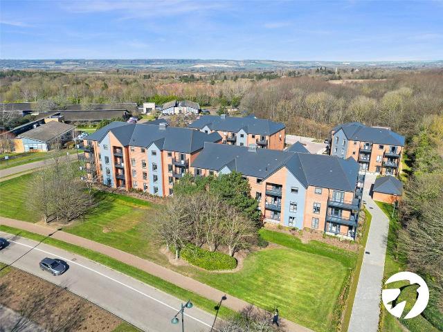 Batesford Close, Kings Hill, West Malling, Kent ME19, 2 bed flat to rent, £1,650 pcm | PrimeLocation