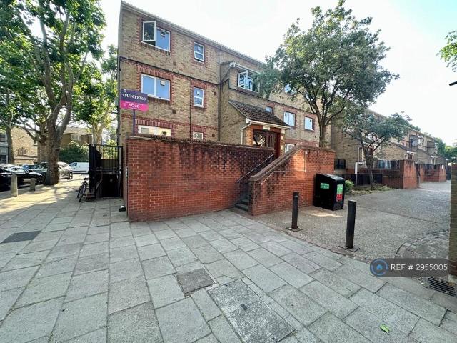 Bath Close, London, SE15 2 bed flat to rent £2,050 pcm £473 pw