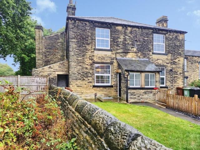 Bath Lane, Leeds LS13 2 bed end of terrace house to rent £1,200 pcm £277 pw