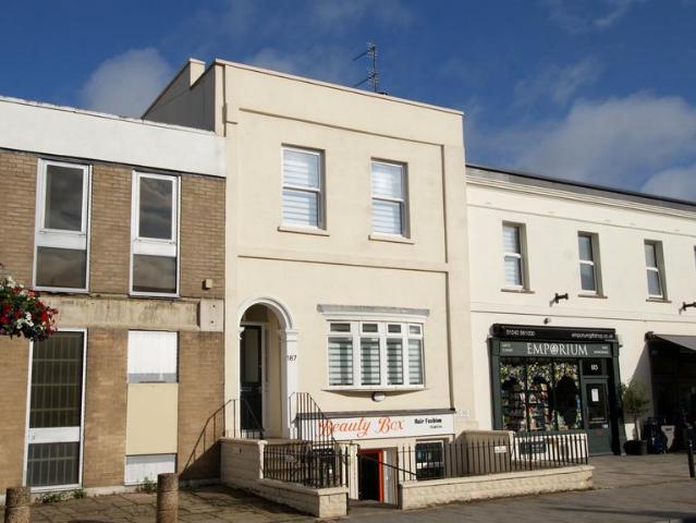 Bath Road 1 bed apartment to rent £1,095 pcm £253 pw