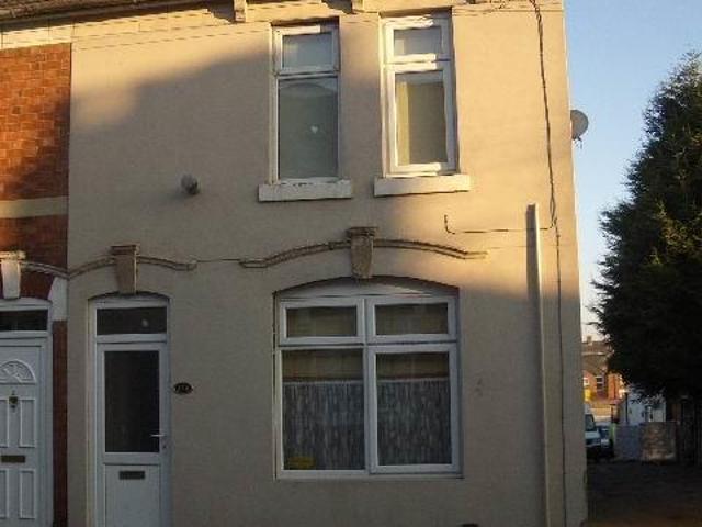 Bath Road, Ground Floor Flat NN16 1 bed flat to rent £675 pcm £156 pw
